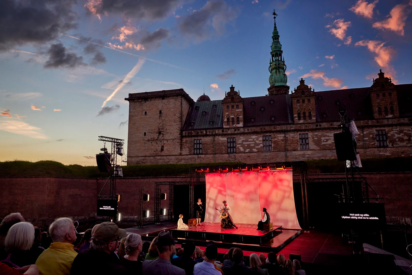 Teaterforestilling ved Kronborg.